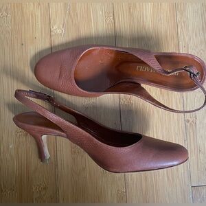 Bruno Magli brown leather slingbacks. Size 35. Made in Italy